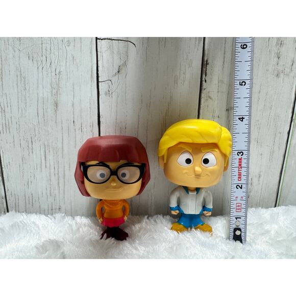 Scooby Doo Fred Jones and Velma Bobbleheads. No box - Picture 5 of 5